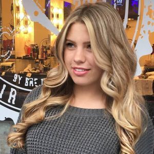 Meet your Posher, Janelle